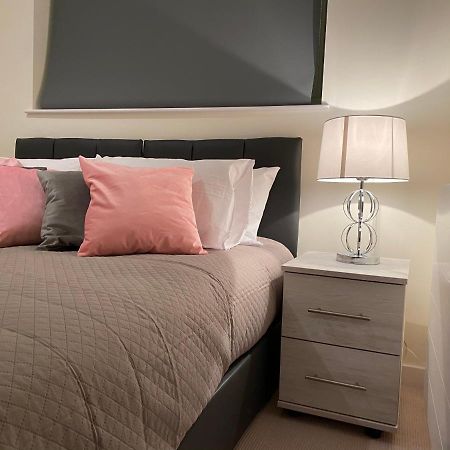 Amazing 2 Bed 2 Bath Private Apartment 沃特福德 外观 照片